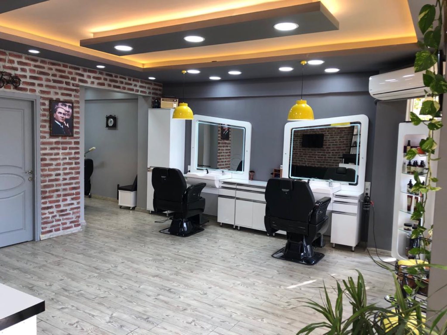 Muratpaşa salonundan bir kare